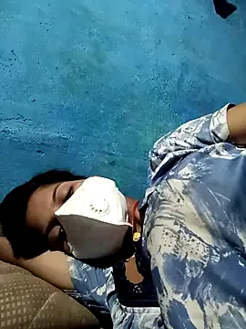 Lawrenhils – webcam model profile photo Image 17