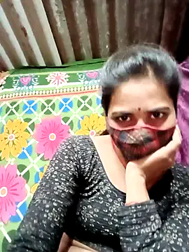 Lawrenhils – webcam model profile photo Image 7