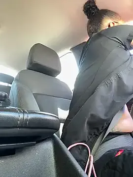 glamorous_ggh – webcam model profile photo Image 15