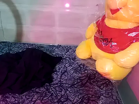 kim_dreams18 – webcam model profile photo Image 3