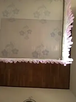 SuperSQUIRTERr – webcam model profile photo Image 8