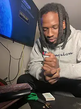 ArianaSole – webcam model profile photo Image 4