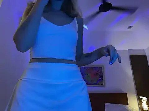 xShineLanax – webcam model profile photo Image 18