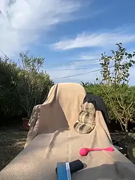 LunnaNoir – webcam model profile photo Image 8