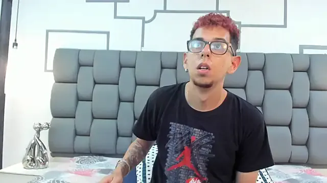 Big_SlutNasty – webcam model profile photo Image 14