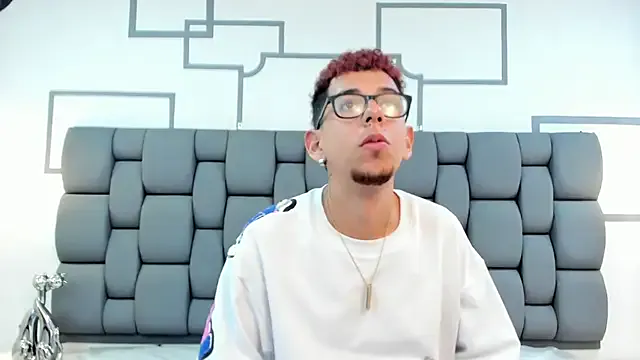 Big_SlutNasty – webcam model profile photo Image 15