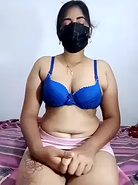 Cumonmme – webcam model profile photo Image 18