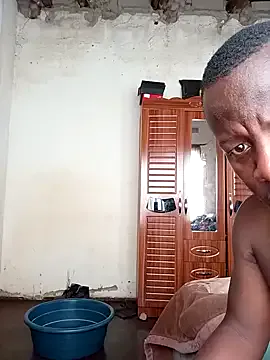 DominantAlex18 – webcam model profile photo Image 3