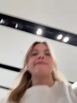 JaninaSecrets_ – webcam model profile photo Image 3