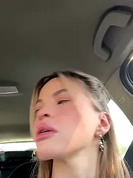 JaninaSecrets_ – webcam model profile photo Image 4