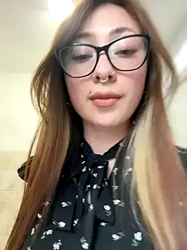 ZoeMurphy – webcam model profile photo Image 18