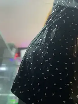 ZoeMurphy – webcam model profile photo Image 9