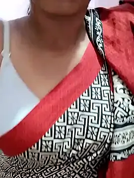 LennaVoss – webcam model profile photo Image 15