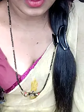 LennaVoss – webcam model profile photo Image 19