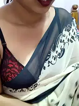 LennaVoss – webcam model profile photo Image 8