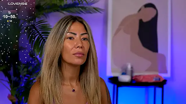 AngelicaWalton – webcam model profile photo Image 7