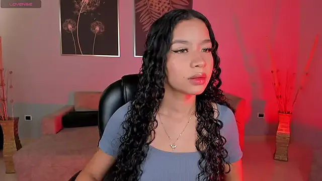 Samantha_e2 – webcam model profile photo Image 13