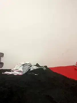 MiaRosel – webcam model profile photo Image 5