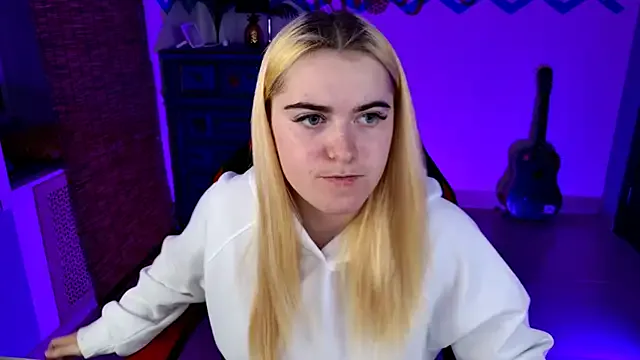 VeroniicaRoss – webcam model profile photo Image 16