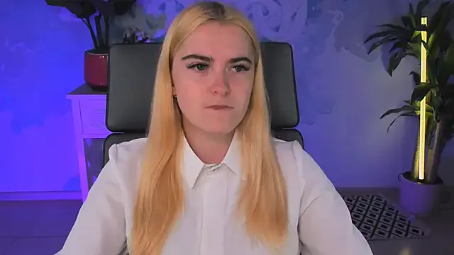 VeroniicaRoss – webcam model profile photo Image 2