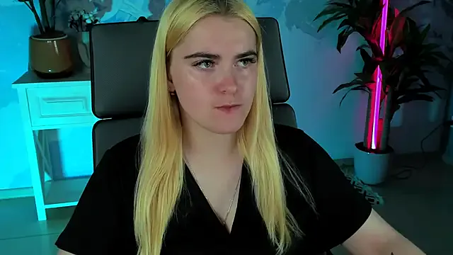 VeroniicaRoss – webcam model profile photo Image 4