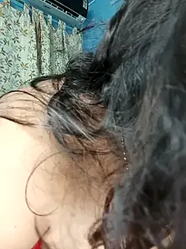 AntonellaRodman – webcam model profile photo Image 4