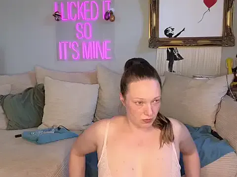 Khloe_Bekett – webcam model profile photo Image 3