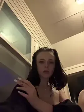 JuliaRichard – webcam model profile photo Image 3