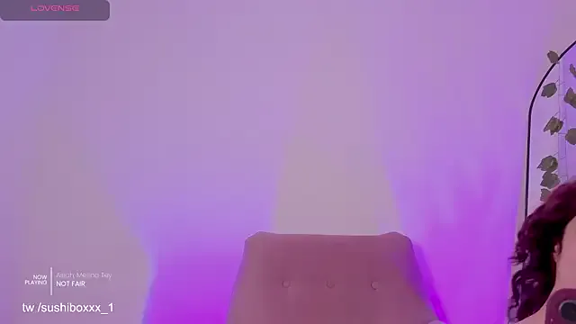 redrose520 – webcam model profile photo Image 8