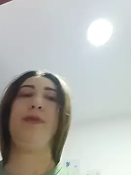 Yuzuha_chan – webcam model profile photo Image 11