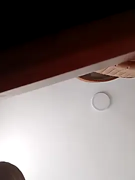 Yuzuha_chan – webcam model profile photo Image 14