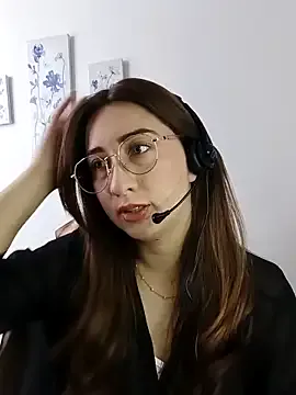 Yuzuha_chan – webcam model profile photo Image 18