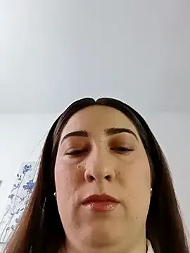 Yuzuha_chan – webcam model profile photo Image 19