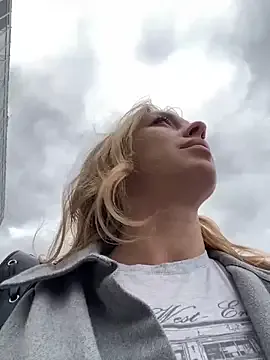 VictoriaBalee – webcam model profile photo Image 16