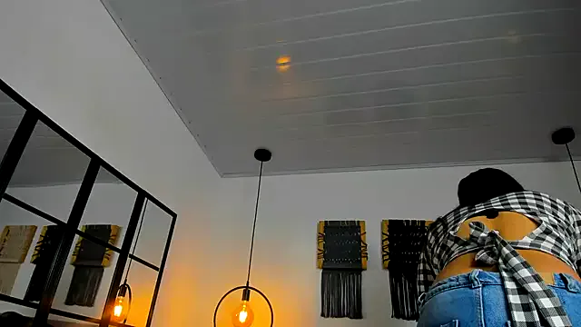 nam_tootsis – webcam model profile photo Image 16