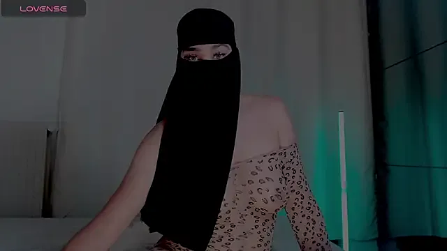 GoddessMaeveEnix – webcam model profile photo Image 10