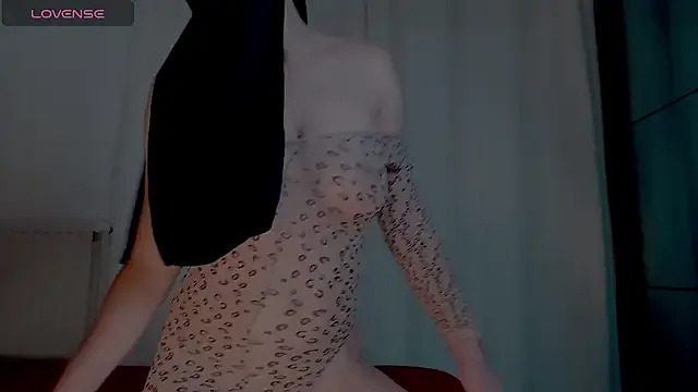 GoddessMaeveEnix – webcam model profile photo Image 7