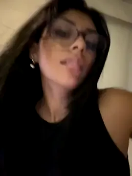 ValeriiLunaa – webcam model profile photo Image 18