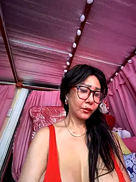 sweetieme – webcam model profile photo Image 17