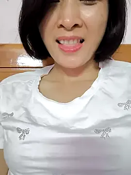 AntonellaRodman – webcam model profile photo Image 10