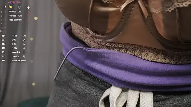 Live with NiaYork on FliCam Image 17