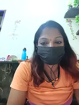 Tamil_Ishu Image 3
