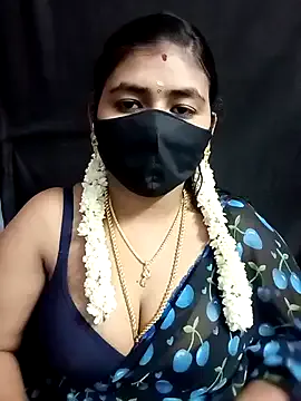 Live with VivianNash on FliCam Image 14