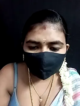 Live with VivianNash on FliCam Image 5