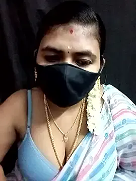 Live with VivianNash on FliCam Image 9