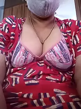 AlliNextDoor – webcam model profile photo Image 19