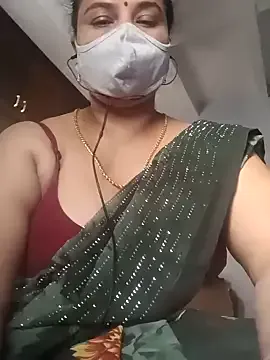 AlliNextDoor – webcam model profile photo Image 9