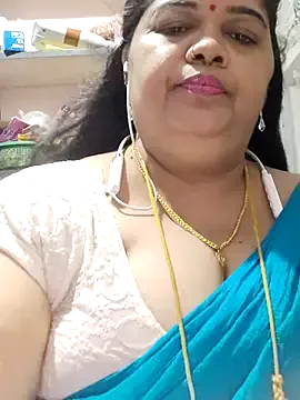 tamilthanushri Image 12