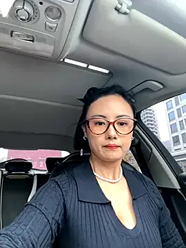 SmutMuffin – webcam model profile photo Image 16