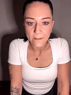 AvaReeves – webcam model profile photo Image 7